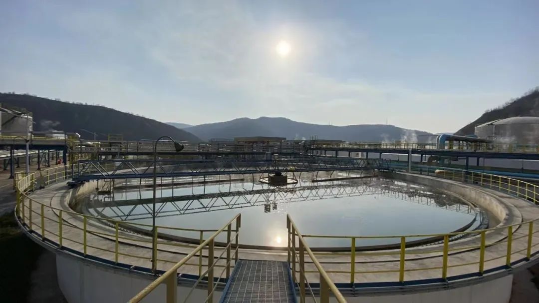 二沉池跑泥.jpg 二沉池跑泥.jpg